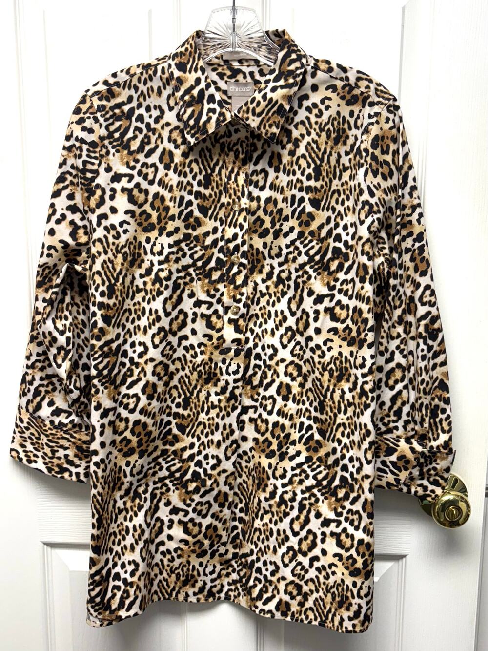 Chicos Blouse Animal Print Blouse Cotton Stretch Button Up Women’s Size 10